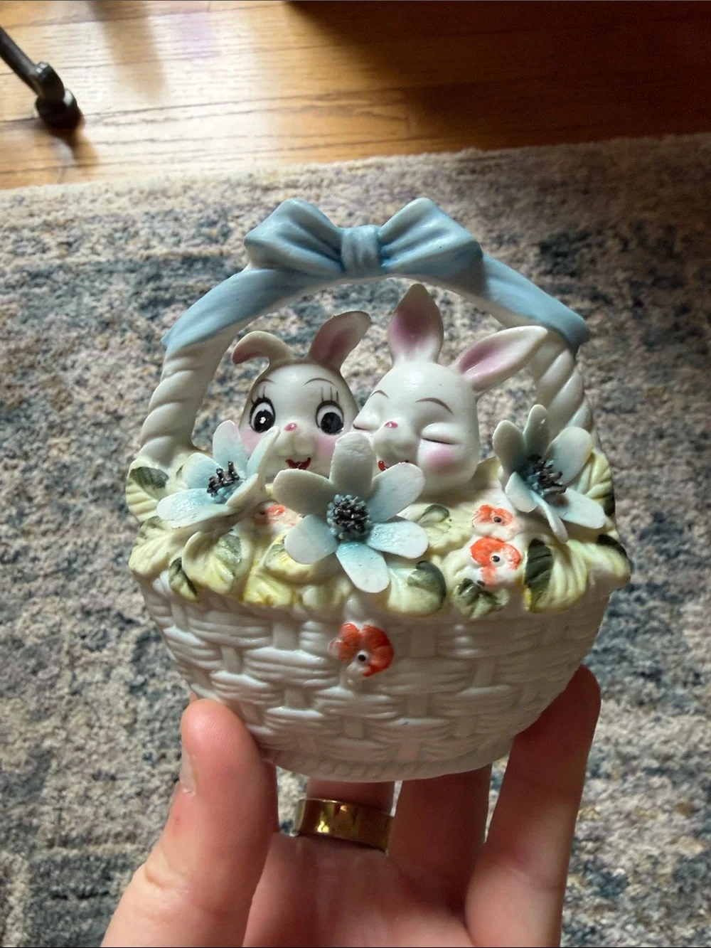 GEORGIAN FINE BONE CHINA BASKET OF BUNNIES & FLOWERS BUNNY
